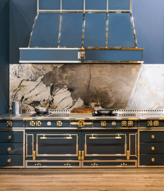 What a night with the Atlanta design community. Thank you to LUXE Interiors + Design and AJ Madison for a beautiful dinner, and to Lynx and La Cornue for the inspiration. 

The best part was talking shop: what everyone’s seeing in the industry right now, where design is headed, and how AI is changing the way we all work. (The verdict? A real love-hate relationship 😅) Grateful to share a table with the architects and designers who make this work so inspiring.

Cover photo inspired by @lacornueofficial
